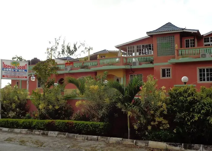Tropical Court Near Airport Hotel Montego Bay