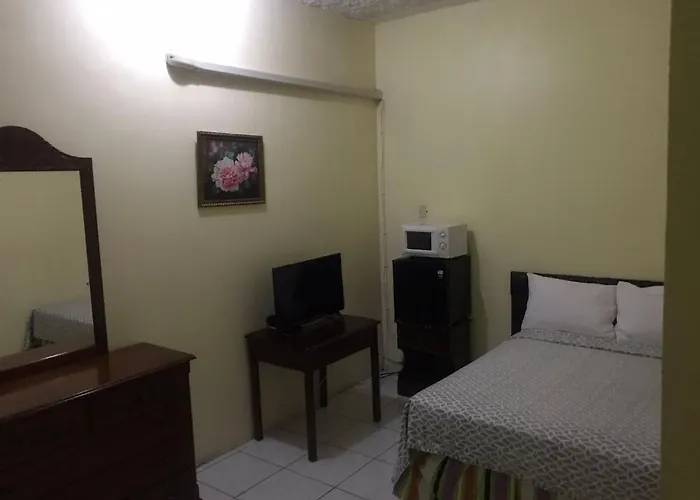 Tropical Court Near Airport 3*