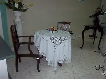 Hotel Tropical Court Near Airport 3*