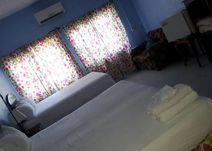 Tropical Court Near Airport Montego Bay